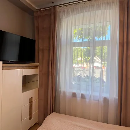 Pod Lipami Homestay szállás *