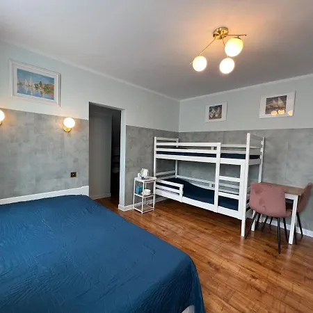 Pod Lipami Homestay szállás